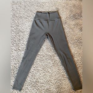 BuffBunny - Material Girl Ribbed Leggings